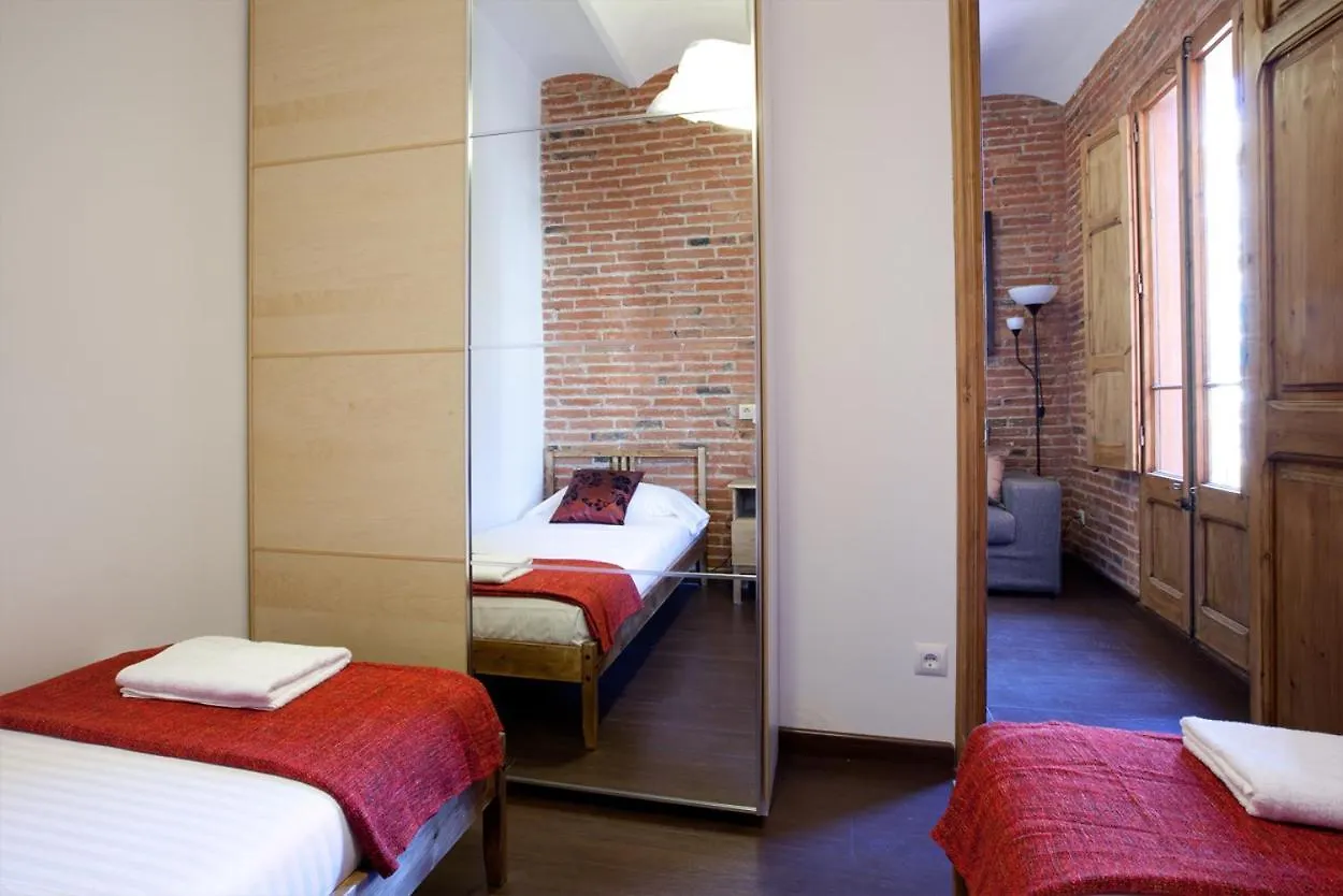 Central Apartment In Eixample Barcelona