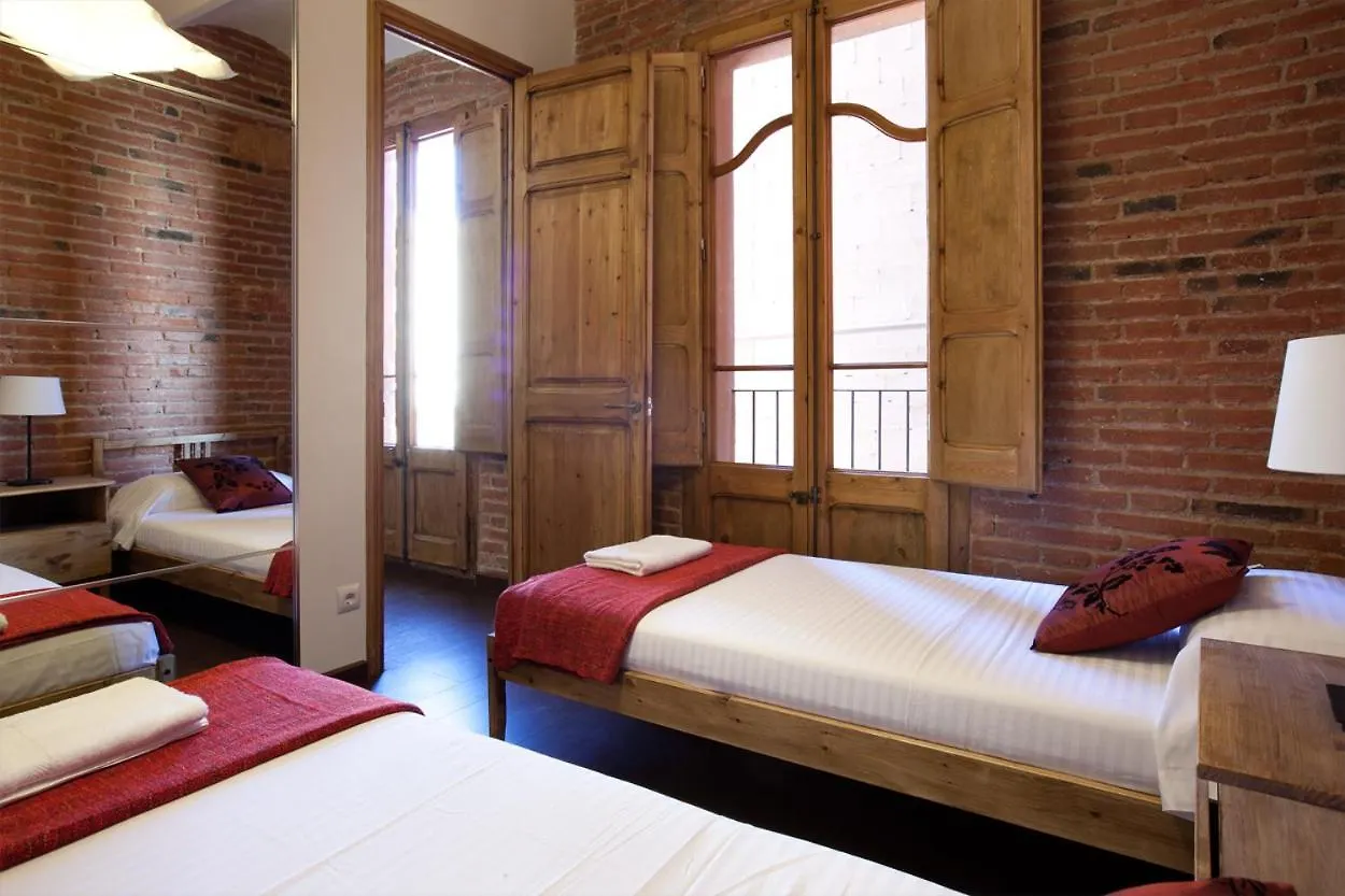 Central Apartment In Eixample Barcelona